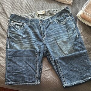 Ariat R.E.A.L. Mid Rise Stretch Bootcut Jeans